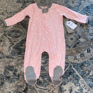 ORGANIC COTTON SLEEP & PLAYS